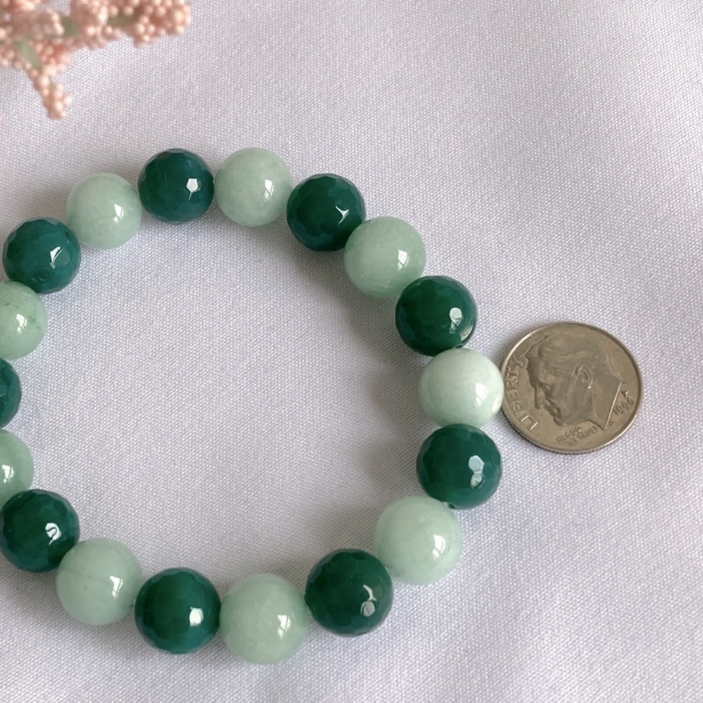 Amazonite and Green Agate Stretch Beaded Bracelet - Picture 10 of 10